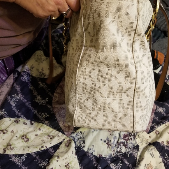 Purse - Picture 3 of 8